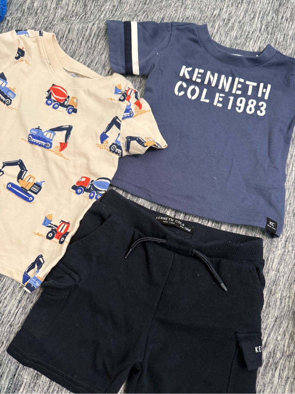 Kenneth Cole Navy Logo Tee & Black Shorts Set with Beige Construction Print Tee